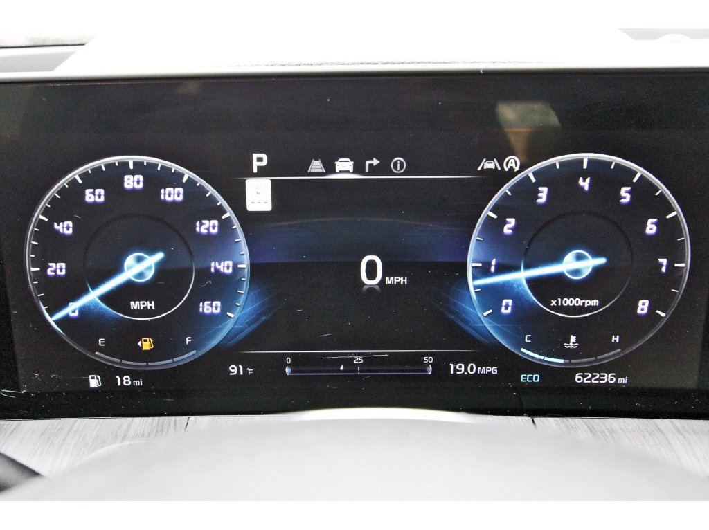 Used 2024 Kia Telluride SX w/ Towing Package FWD image 16