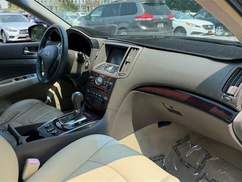 Used 2011 INFINITI G37 x Sedan w/ Premium Pkg AWD/4WD image 8