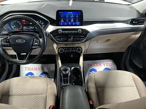 Used 2022 Ford Escape SE w/ Cold Weather Package AWD/4WD image 18