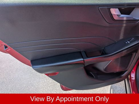Used 2025 Ford Escape ST-Line AWD/4WD image 23