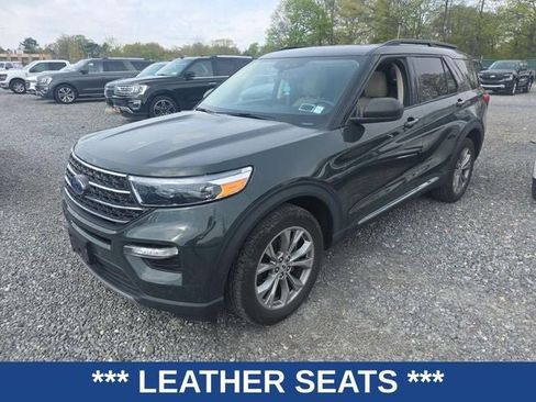 Used 2023 Ford Explorer XLT w/ Equipment Group 202A AWD/4WD image 3