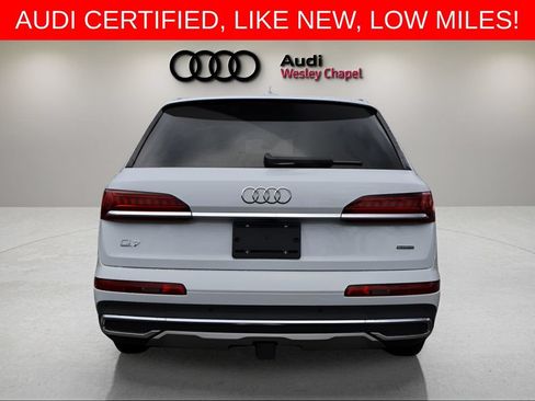 Used 2023 Audi Q7 2.0T Premium w/ Towing Package AWD/4WD image 4