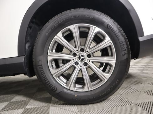 Used 2026 Mercedes-Benz GLC 300 4MATIC image 31