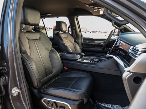 Used 2022 Jeep Wagoneer Series III w/ Convenience Group I image 33