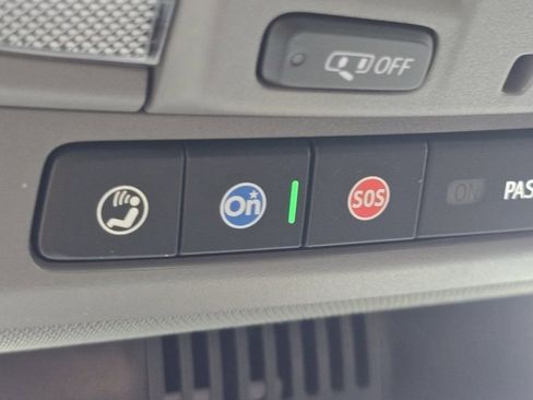 Used 2024 GMC Sierra 1500 Elevation image 27