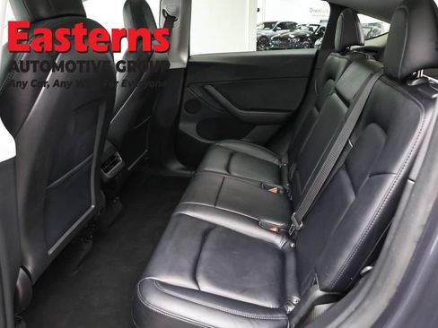 Used 2021 Tesla Model Y Long Range AWD/4WD image 15