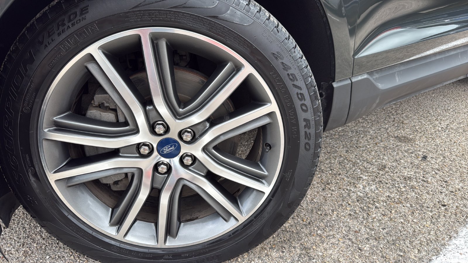 Used 2022 Ford Edge Titanium AWD/4WD image 29