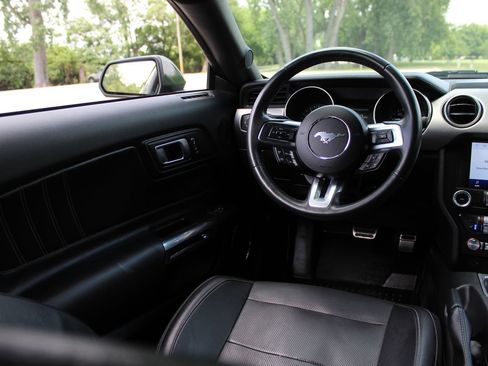 Used 2022 Ford Mustang GT Premium RWD image 10