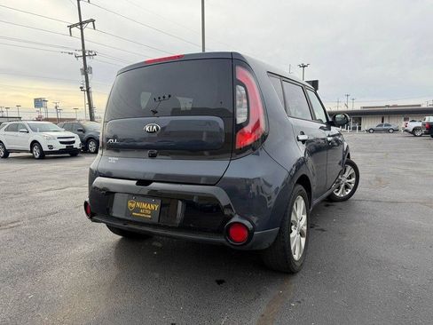 Used 2016 Kia Soul + FWD image 36