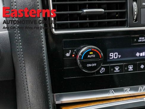 Used 2023 Nissan Armada SL w/ Captain's Chairs Package image 22