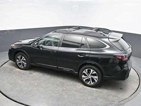Used 2021 Subaru Outback Limited image 19