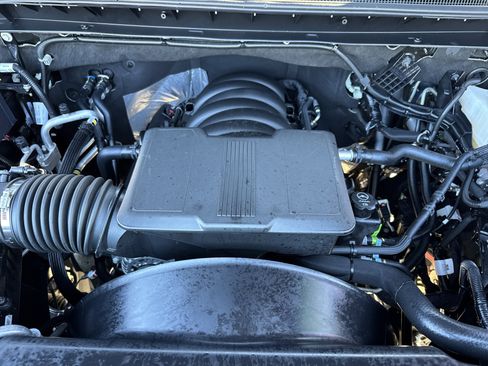 Used 2026 Chevrolet Silverado 2500 Custom w/ Custom Value Package image 30