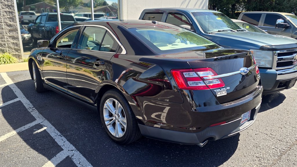 Used 2014 Ford Taurus SEL w/ Equipment Group 201A FWD image 3