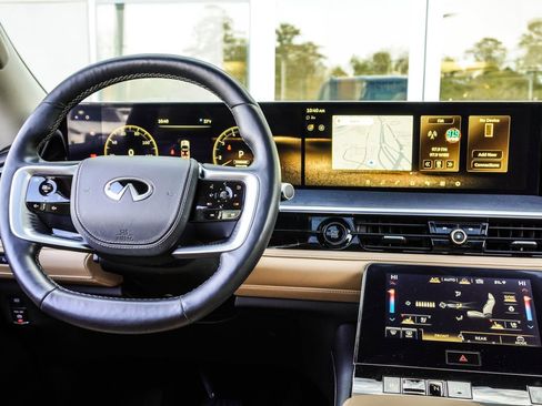 Certified 2025 INFINITI QX80 Sensory AWD/4WD image 14