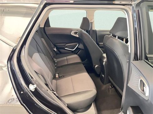 Used 2023 Kia Soul S image 10