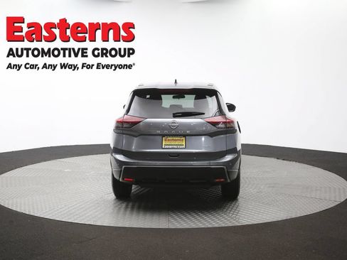 Used 2024 Nissan Rogue S AWD/4WD image 37