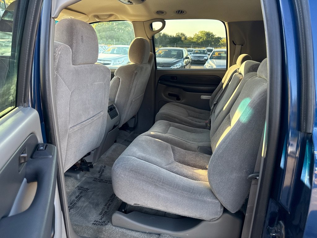 Used 2003 Chevrolet Suburban LS w/ LS Preferred Equipment Group RWD image 10