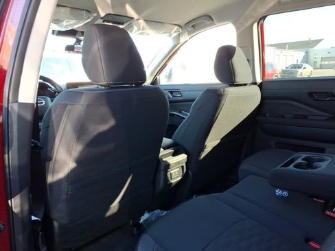 New 2026 Nissan Pathfinder SV image 27