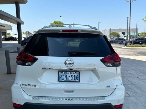 Used 2019 Nissan Rogue SL w/ Premium Package FWD image 6