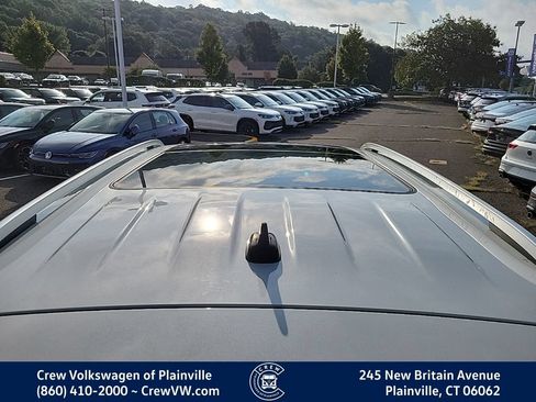 Used 2023 Volkswagen Tiguan SEL R-Line AWD/4WD image 30