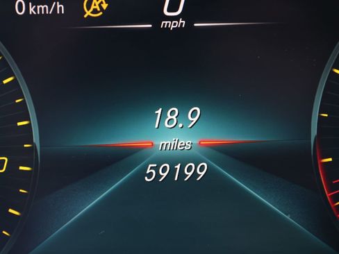 Used 2021 Mercedes-Benz C 300 4MATIC Sedan image 42