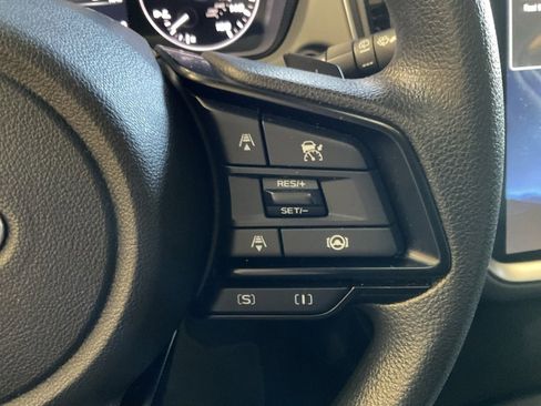 Used 2024 Subaru Crosstrek 2.0i Premium image 14