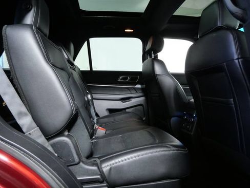 Used 2016 Ford Explorer Limited w/ Equipment Group 301A AWD/4WD image 11