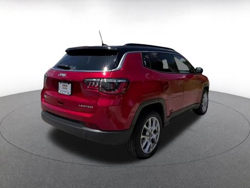 Used 2025 Jeep Compass Limited AWD/4WD image 15