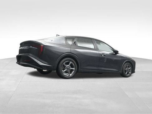 Used 2025 Kia K4 FWD image 13