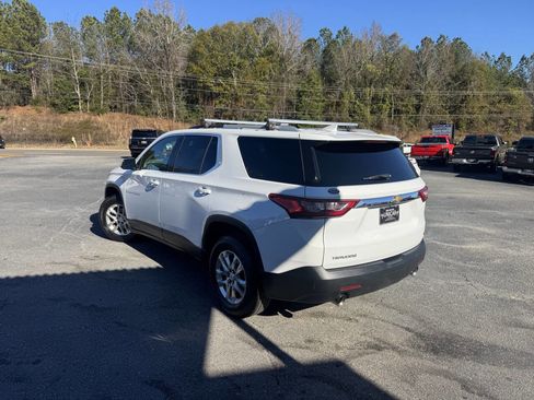 Used 2018 Chevrolet Traverse LT image 5