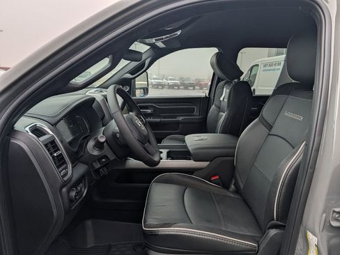 New 2026 RAM 2500 Laramie AWD/4WD image 5