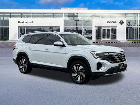 Used 2024 Volkswagen Atlas SEL AWD/4WD image 3