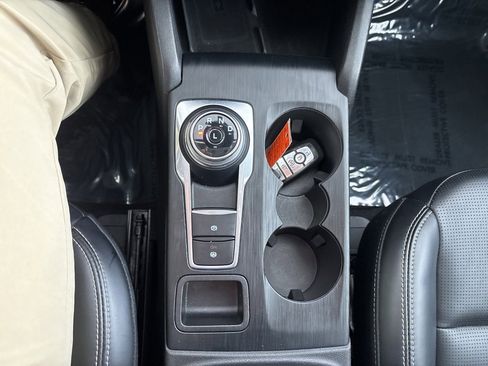 Used 2024 Ford Escape Platinum image 18