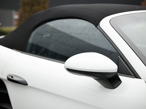 Certified 2024 Porsche 718 Boxster image 12