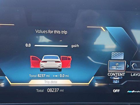 Used 2025 BMW 330i Sedan w/ M Sport Package image 19