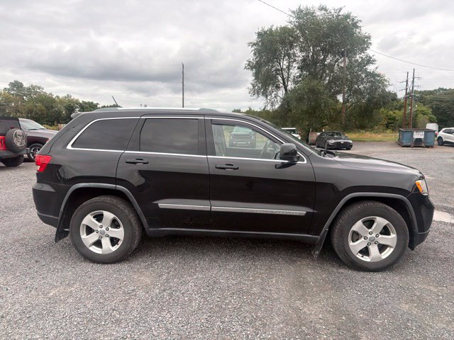 Used 2012 Jeep Grand Cherokee Laredo AWD/4WD image 4