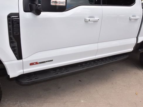 Used 2023 Ford F250 Lariat w/ Lariat Ultimate Package AWD/4WD image 37