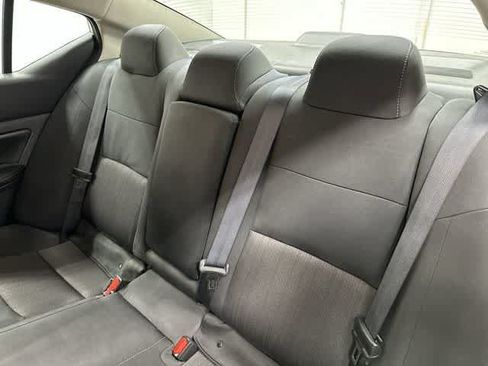 Used 2024 Nissan Altima 2.5 SV AWD/4WD image 14