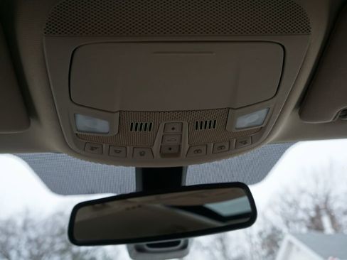 Used 2019 Lincoln MKC Reserve image 11