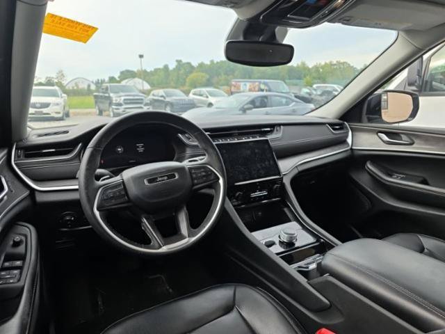 Certified 2023 Jeep Grand Cherokee L Limited AWD/4WD image 7