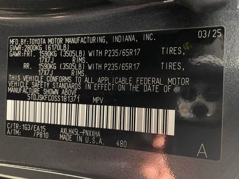 Used 2025 Toyota Sienna XLE w/ XLE Plus Package image 27