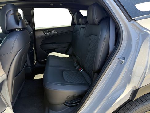 New 2027 Kia Sportage X-Line AWD/4WD image 16