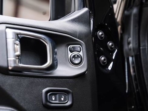 Used 2025 Jeep Gladiator Rubicon w/ Safety Group image 84