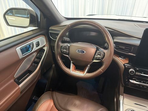 Used 2022 Ford Explorer King Ranch w/ Class IV Trailer Tow Package image 28