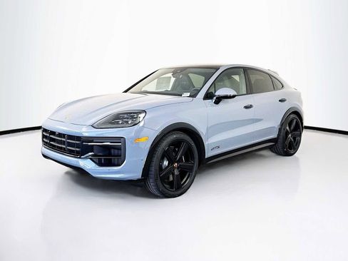 New 2025 Porsche Cayenne GTS image 1