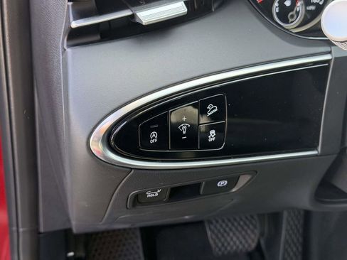 Used 2025 Genesis GV70 2.5T image 19