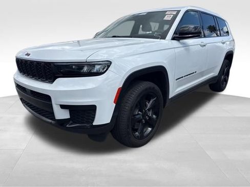 Used 2023 Jeep Grand Cherokee L Laredo AWD/4WD image 1