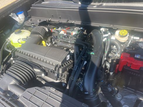 New 2025 Ford Maverick XLT w/ Black Appearance Package image 30