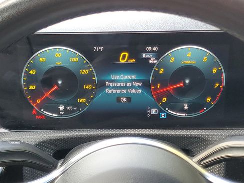 Used 2023 Mercedes-Benz CLA 250 w/ Premium Package image 21