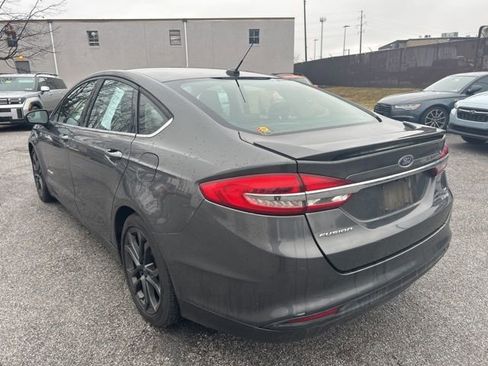 Used 2018 Ford Fusion SE w/ Equipment Group 601A image 6